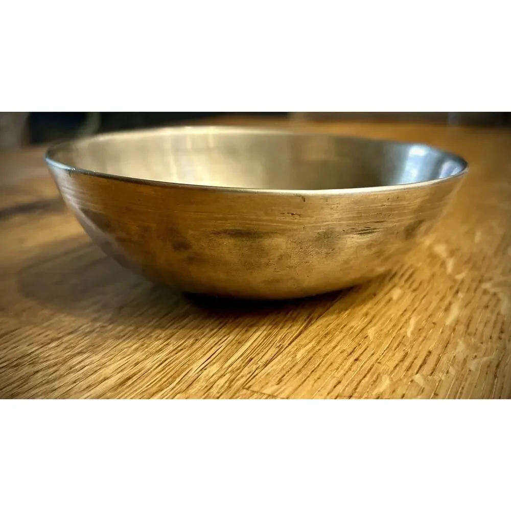 Vintage Hand Hammered Tibetan Antique ManiPuri Singing Bowl 4.8
